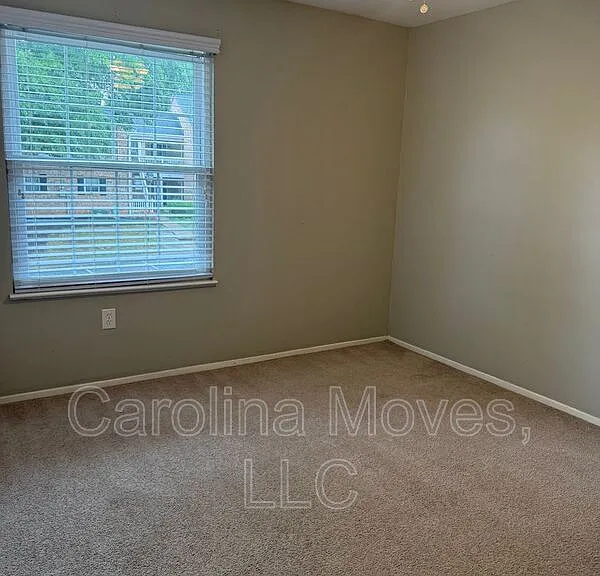 925 Cleveland St #102 — Photo 10