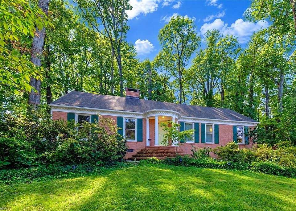 1st image of 102 Sparger Pl