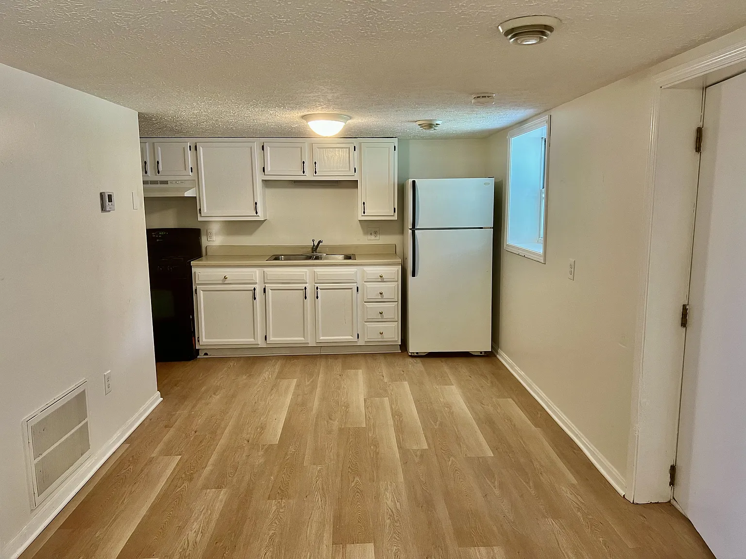 1 bed, 550 sqft, $850 — Photo 2
