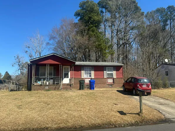 714 Nixon Dr, Suffolk, VA 23434