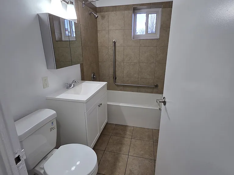 751 Pine St #109 — Photo 31
