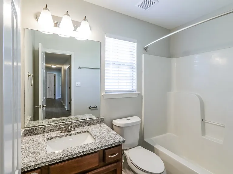 10104 Cross Hill Rd — Photo 11