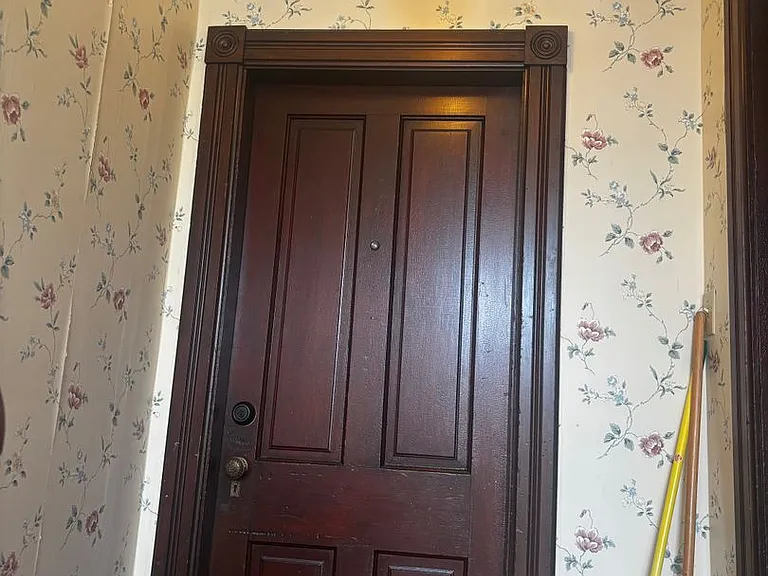 924 W Wayne St — Photo 12