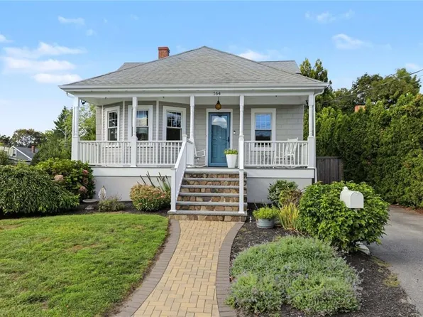 164 Church St, Barrington, RI 02806
