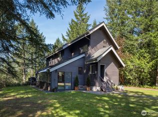 4770 Calamity Ln NW, Bremerton, WA