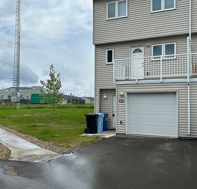 1st image of 130 Applewood Dr