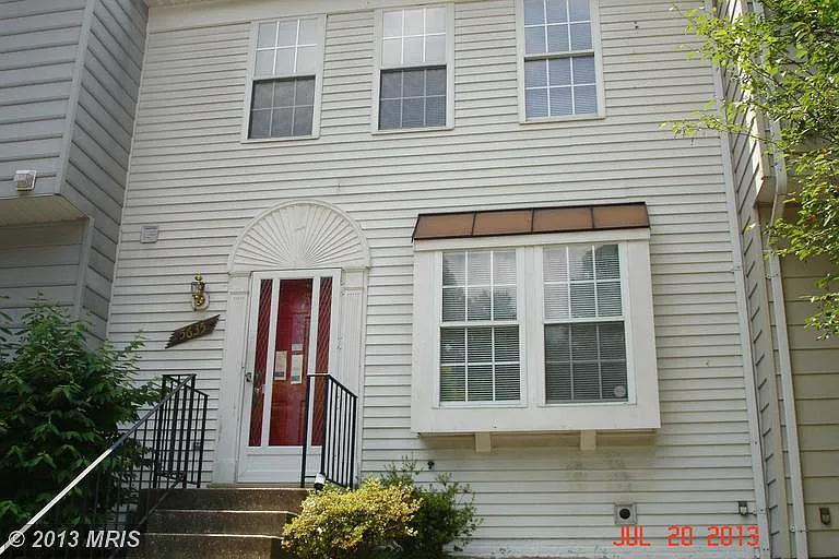 5635 Onslow Way photo 1