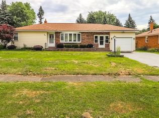 29 Tarwood Dr, Rochester, NY 14606