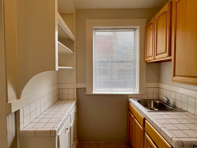 1185 Pine St #41 — Photo 6
