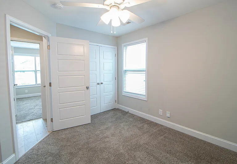220 King Rd — Photo 11