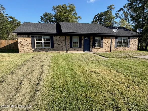 3604 Harrison Dr, Gulfport, MS 39501