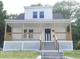 128 Foster St, Lowell, MA 01851