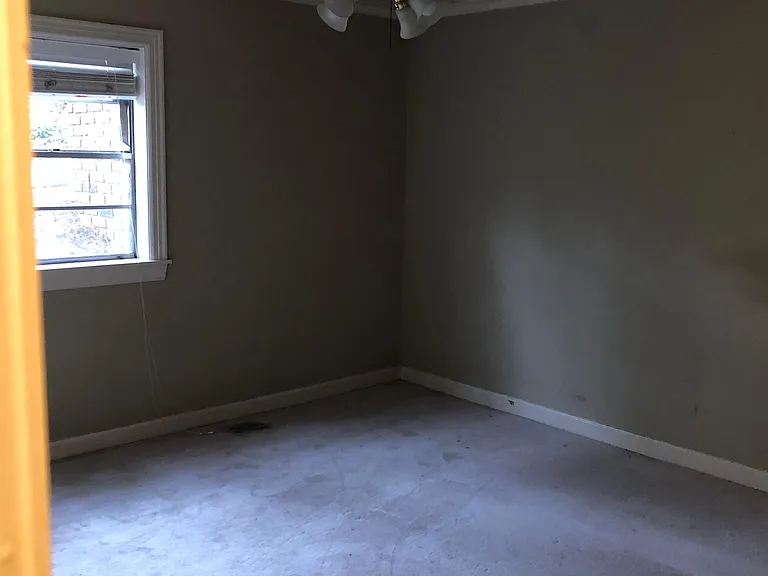 1023 Kavanaugh Blvd #C — Photo 4