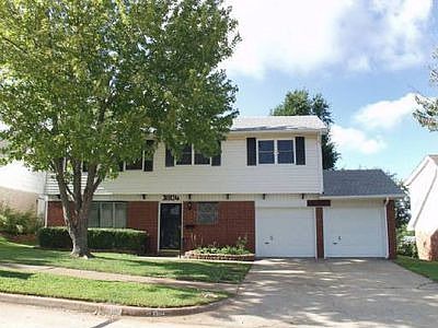 1st image of 3804 Larkwood Dr
