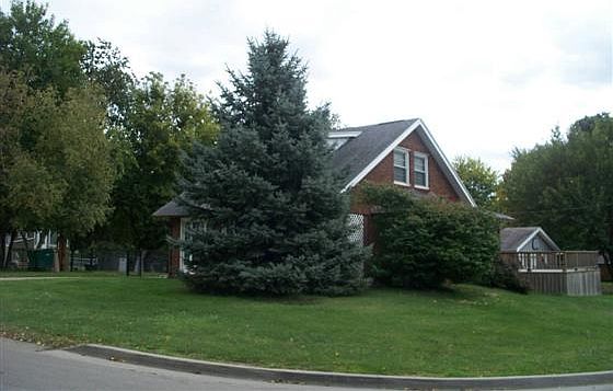 1st image of 601 Bazore St