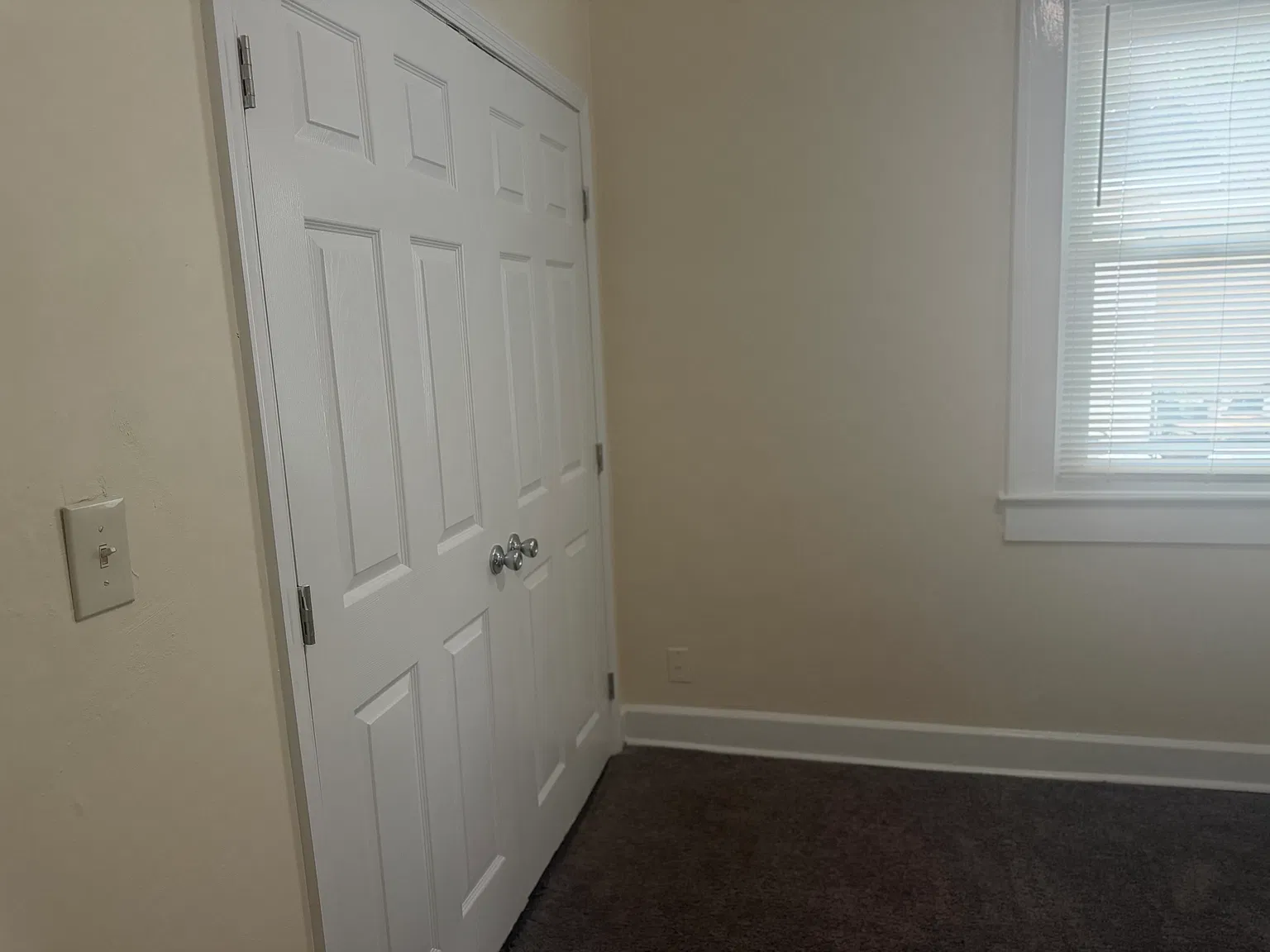 3 bed, 992 sqft, $2,000 — Photo 4