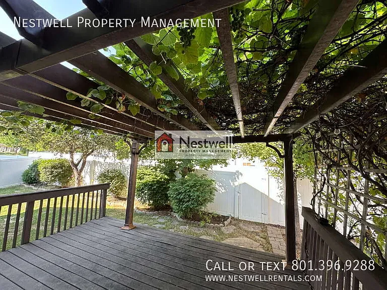 10768 S Pine Shadow Rd — Photo 40