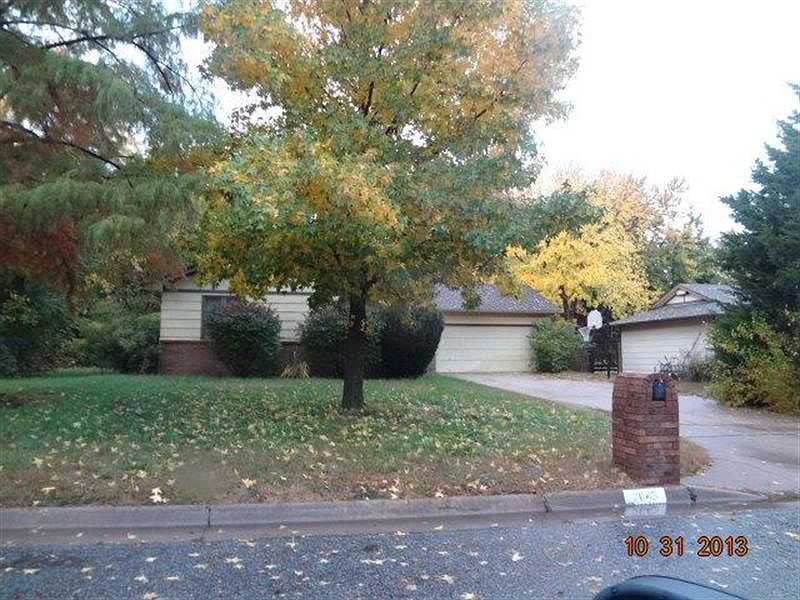 2nd image of 2643 S Glacier Dr