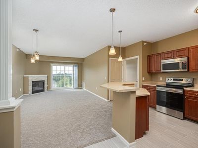 649 Old Highway 8 NW APT 325, New Brighton, MN, 55112