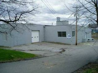 201 Kinder Ave, Grove City, PA 16127