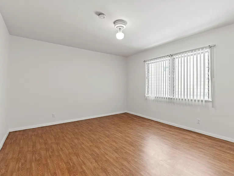 1219 S Bedford St #F — Photo 17