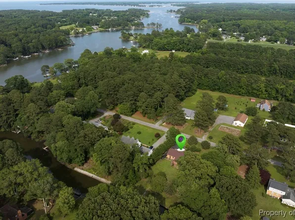 141 Blue Heron Ln, Cobbs Creek, VA 23035