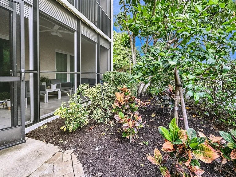 788 Park Shore Dr #G17 — Photo 35