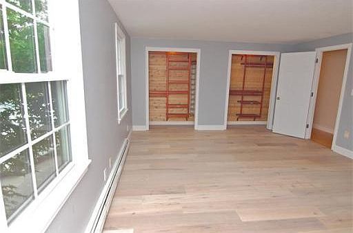 5th image of 520 Elm St
