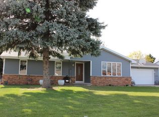 2119 N Connies Ct, Appleton, WI 54914