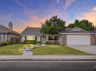 10601 Gold Cup Ln, Bakersfield, CA