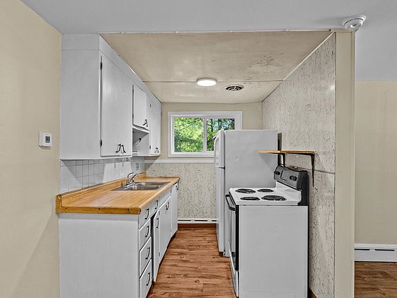 5th image of 206 Laurel St #206