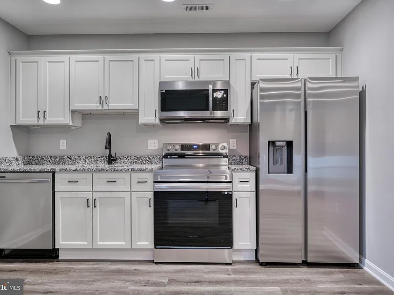 6722 Brentwood Ave #2 — Photo 4