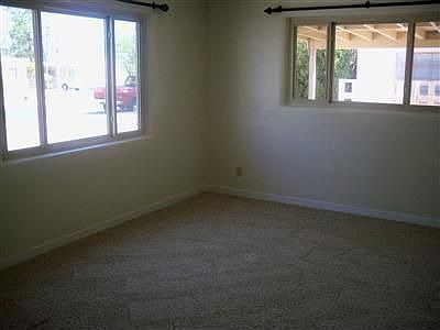 3rd image of 2429 Alvarado Dr NE
