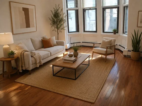 176 W 6th St #2, Boston, MA 02127