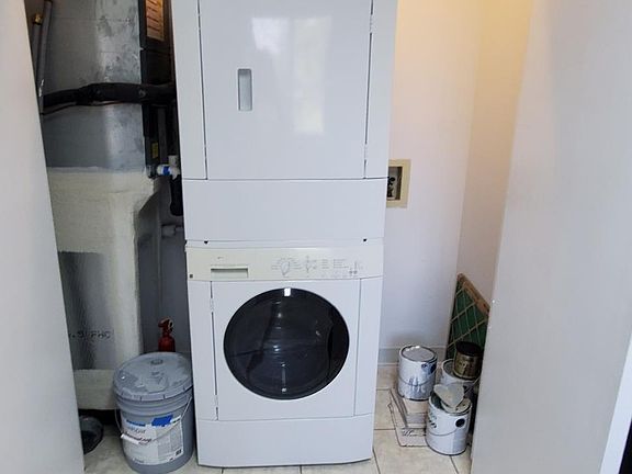 Laundry room off kitchen