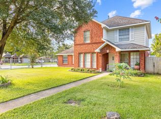 8001 Swiftwater Ln, Houston, TX 77075
