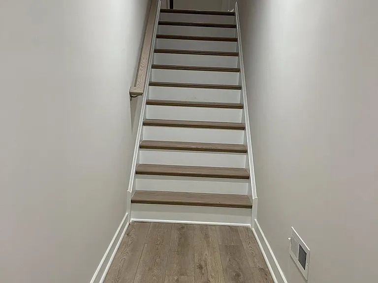 114 Continental Way — Photo 2