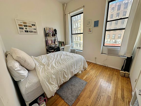 3rd image of 50 Grand St APT 3R
