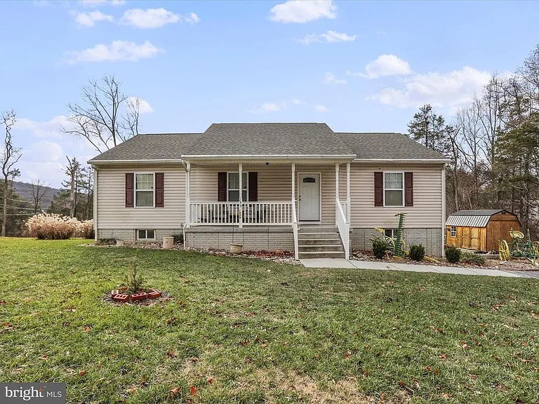 159 Mountain View Dr — Photo 1