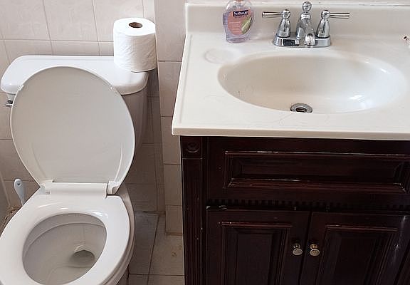 4th image of 155 E 108th St APT 3B
