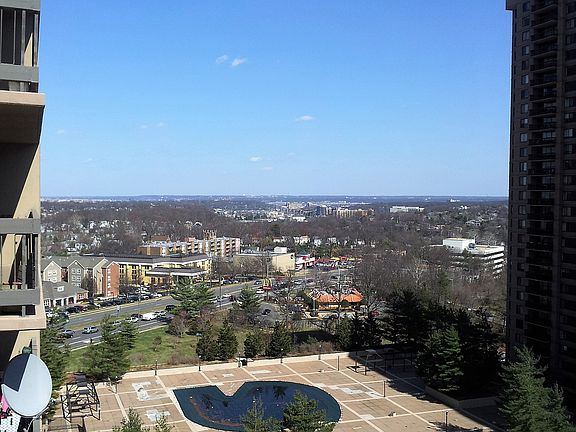 2nd image of 3701 S George Mason Dr Unit 1305