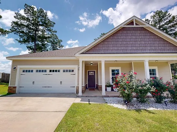 439 Griffith Ln, New Brockton, AL 36351