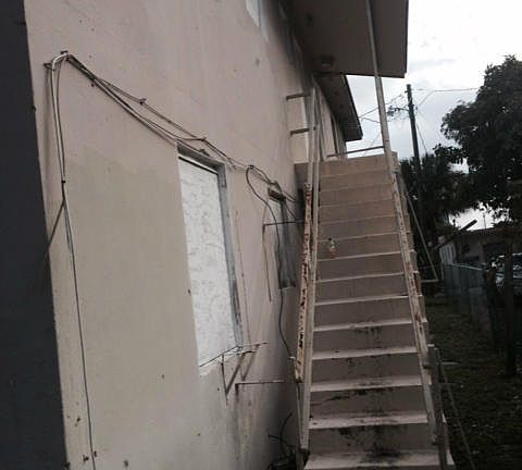 3rd image of 806 3rd Street