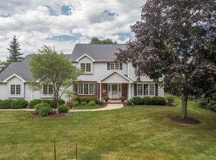 1019 E Overland Rd, Appleton, WI 54911