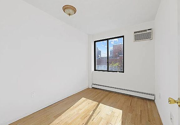 5th image of 202 E 110th St APT 4B