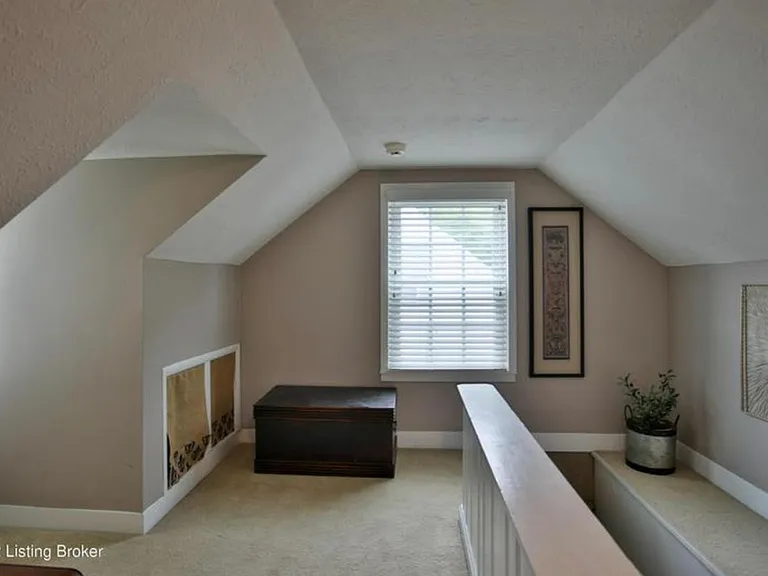 4215 Churchill Rd — Photo 16