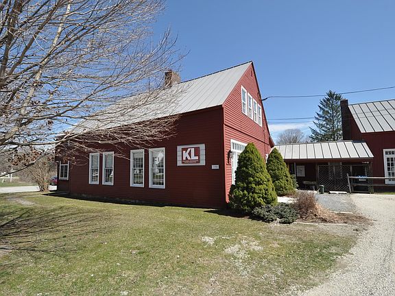 3rd image of 7190 Main St
