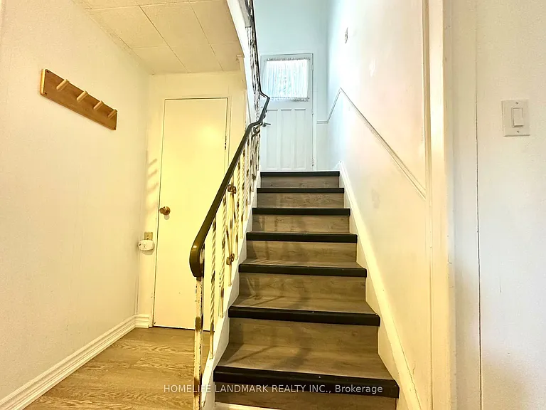 48 Shaftesbury St #LOWER — Photo 7