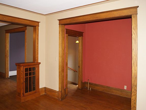 5th image of 754 Ashland Ave