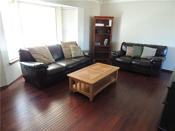 4th image of 621 Victoria Dr